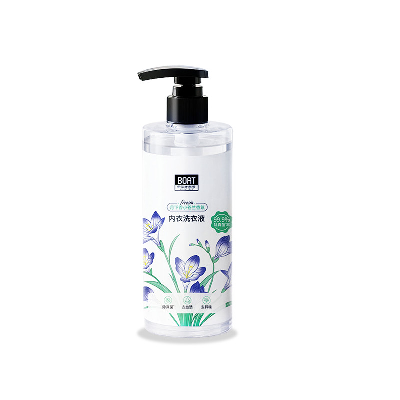 Detergente líquido antibacteriano para lavar la sangre de la ropa interior.